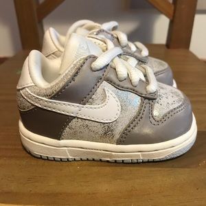Nike Dunk Low size 2C Infant Ultra Rare